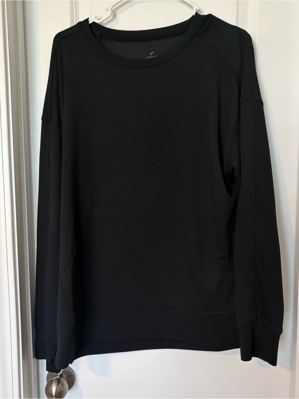Freely- Men's Black Crewneck Sweat shirt - Minimal Everyday Pullover
Size XL